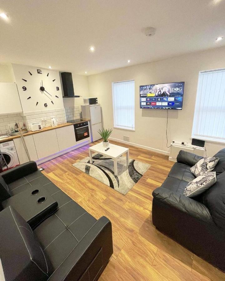 Ak Serviced Apartments - Exclusive Two-Bedroom Apartment Cardiff Exterior photo